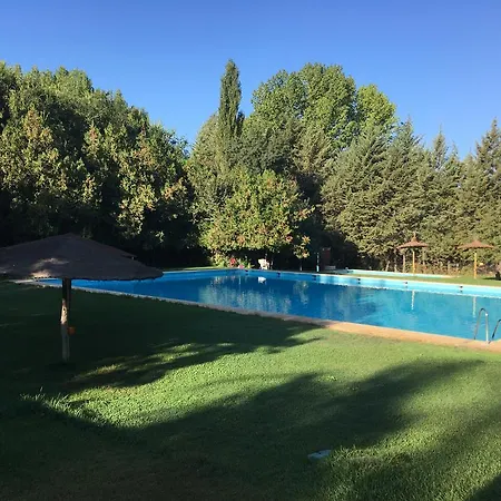 אתר קמפינג La Fundicion קזאיה דה לה סיירה